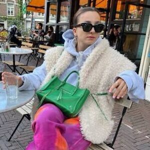 Le Cafe Noir Studio Cream Fuzzy Sherpa Vest S/M